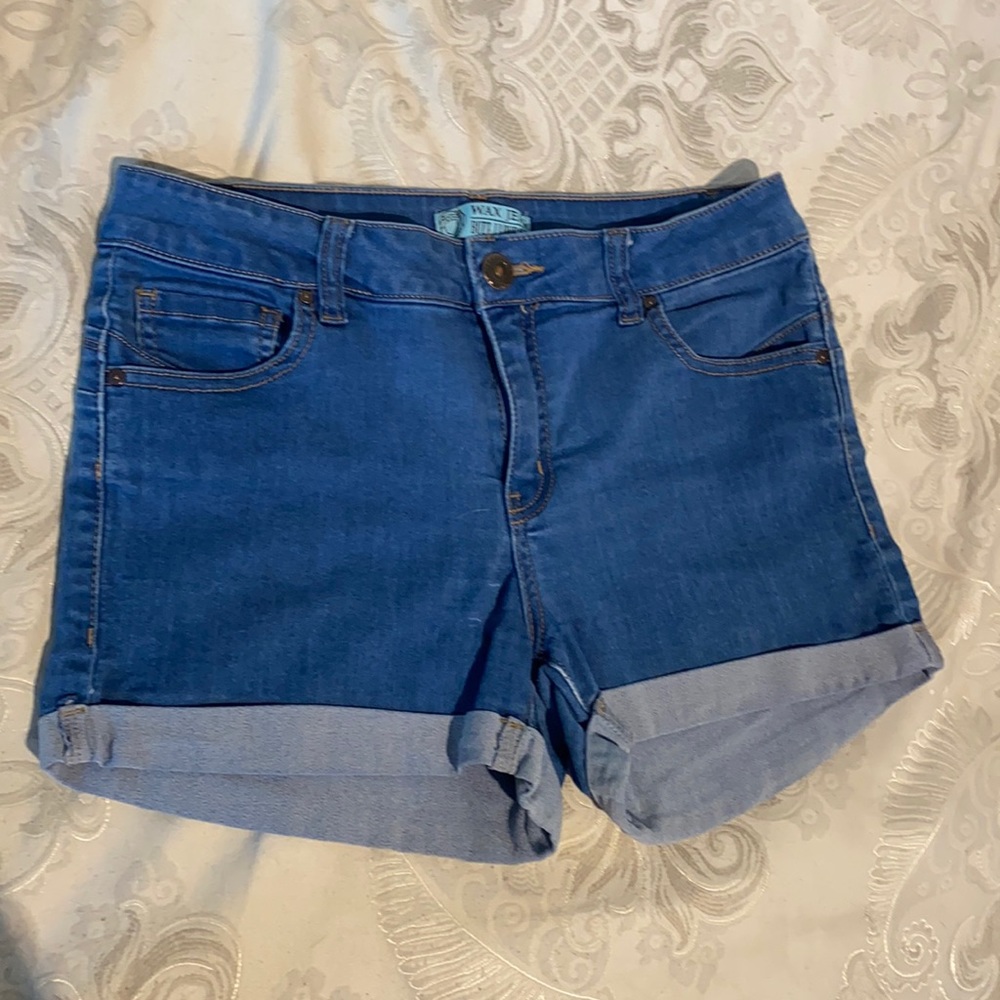 Women’s short shorts